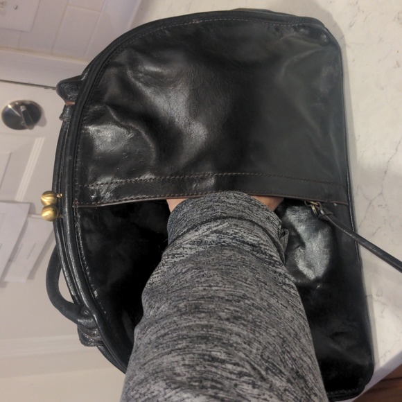 Vintage Hobo brand black leather shoulder bag - Picture 4 of 7